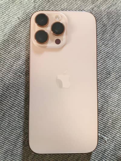 Apple iPhone 16 Pro Max