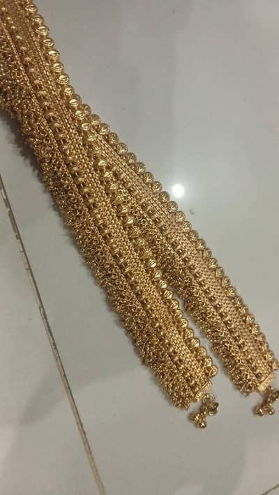 gold colour anklets
