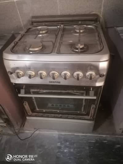 Cooking Range 4 burners Geepas