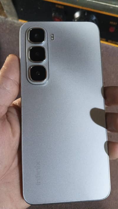 Infinix Hot 50i