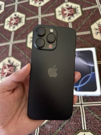 Apple iPhone 16 Pro Max