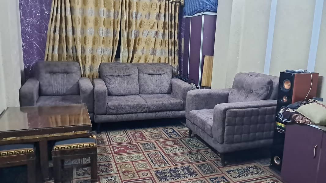 sofas with table 0