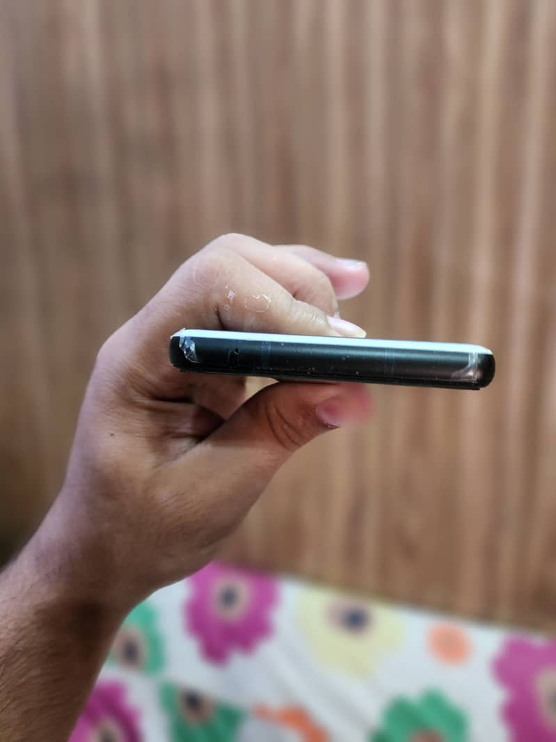 Google Pixel 6a 4