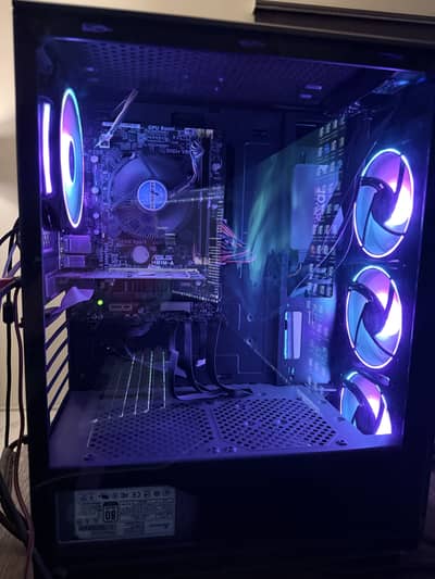 Desktop PC for Sale - 10/10 Condition - Gaming Casing