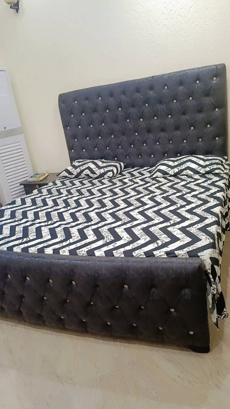 King bed set 0