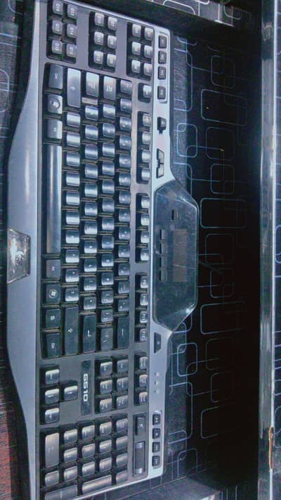 LOGITECH G510 FULL ARGB WITH CUSTOMIZABLE SCREEN FOR SALE.