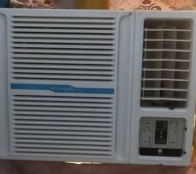SKYWOOD WINDOW AC INVETER. . CALL 03402403501