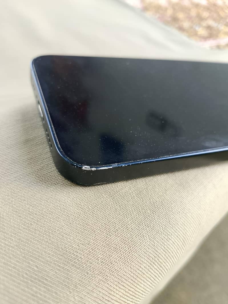 Apple iPhone 13 mini 2