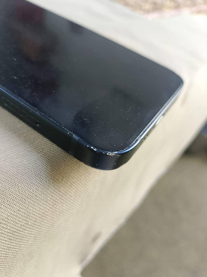 Apple iPhone 13 mini 3