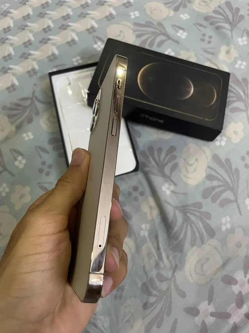 Apple iPhone 12 Pro 5