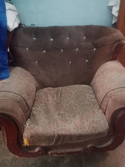 Seven seater sofa set