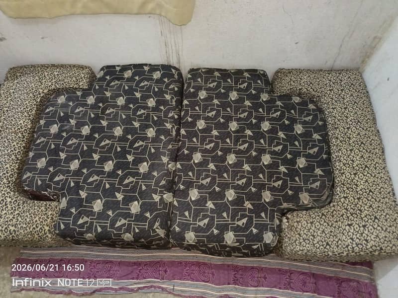 Sofa come bed 0