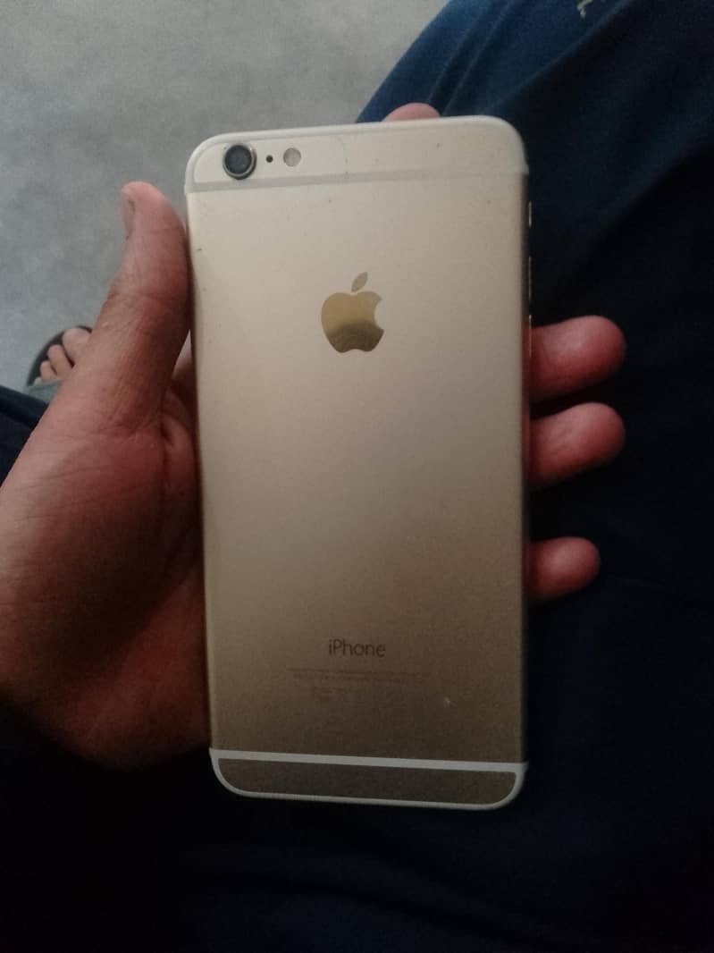 Apple iPhone 6 Plus 0