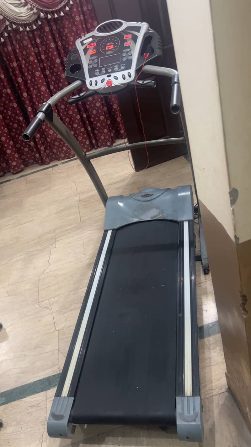 treadmill running machine American fitness 1