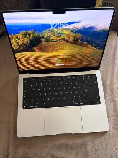 Apple MacBook Pro M2