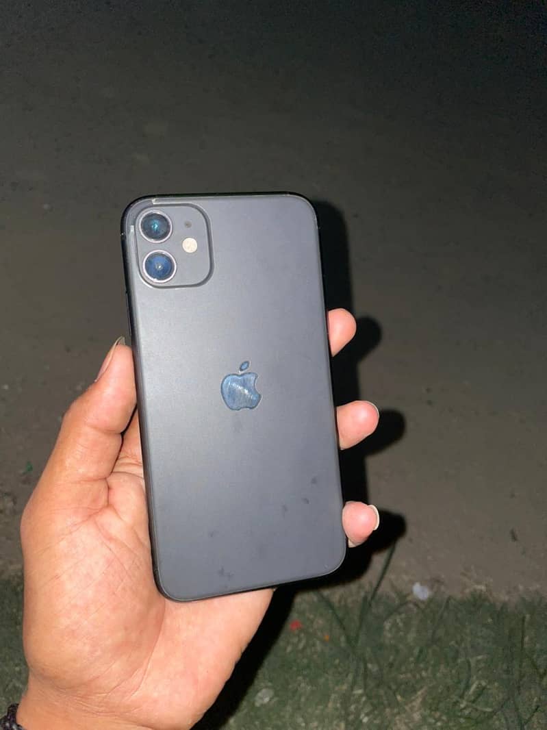 Apple iPhone 11 0