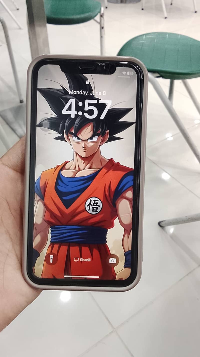 Apple iPhone 11 3