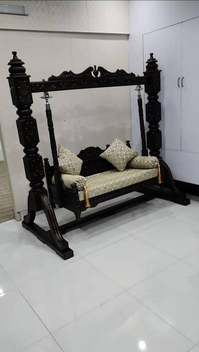 Wooden Jhula Sheesham/Tali