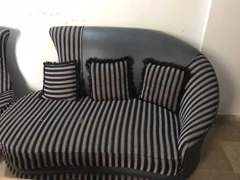 7 sofa set 0