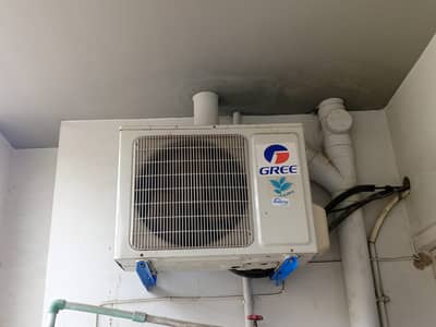 GREE AIR CONDITIONER 01 TON
