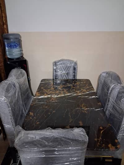 6 SEATER DINING TABLE MARBLE  FOR SALE