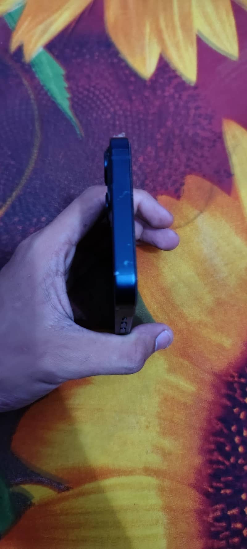 Apple iPhone 13 6