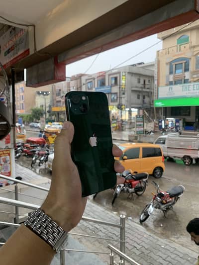 Apple iPhone 13 factory unlocked