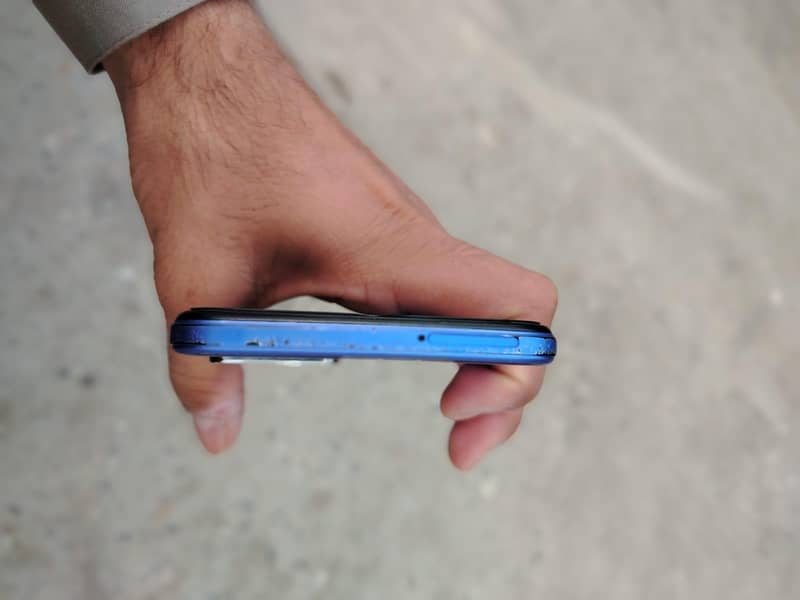 Vivo V21 6