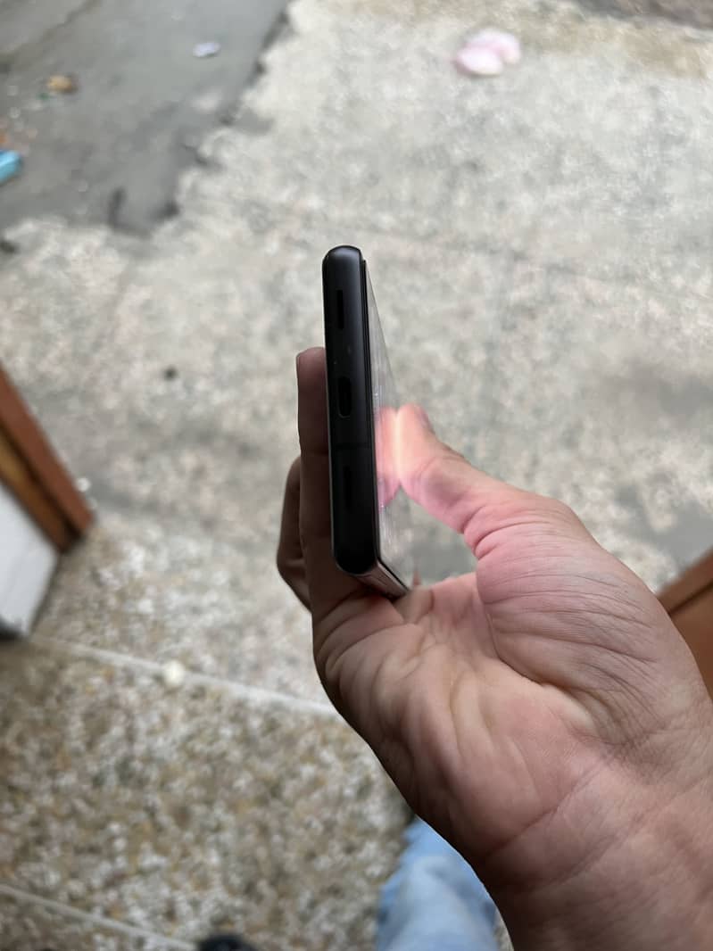 Google Pixel 7a 4
