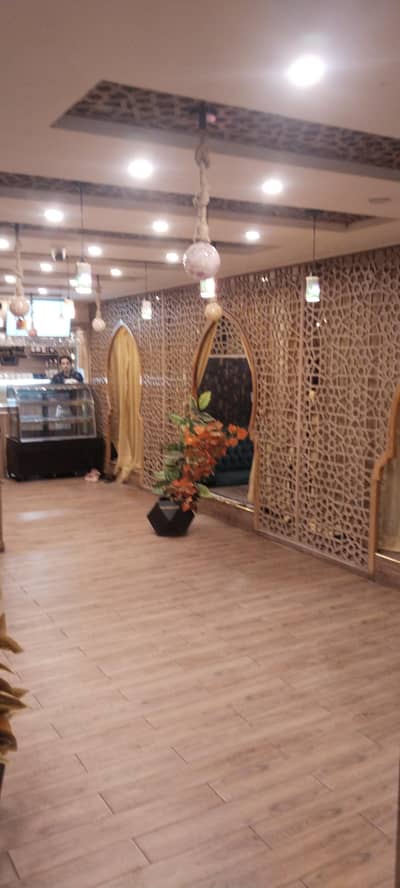 tandoor Wala karegar chahiay