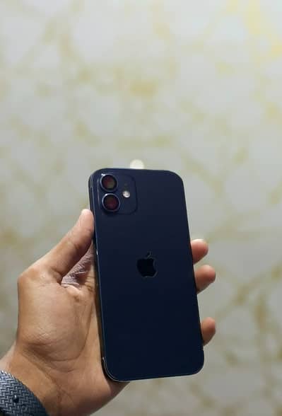 Apple iPhone 12