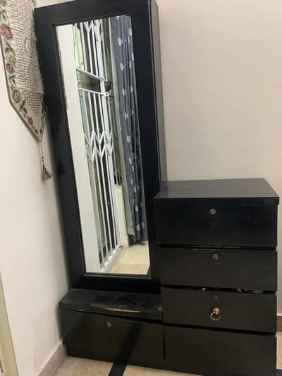 For Sale: Black Wooden Dressing Table- Rawalpindi