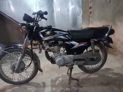 Honda CG 125 for sale in lahore