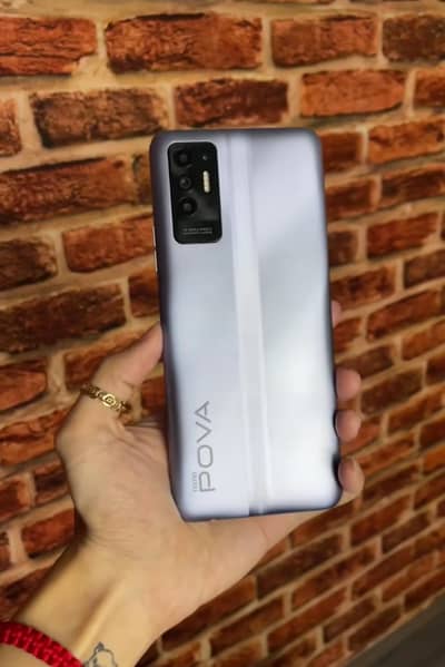 Tecno Pova 2