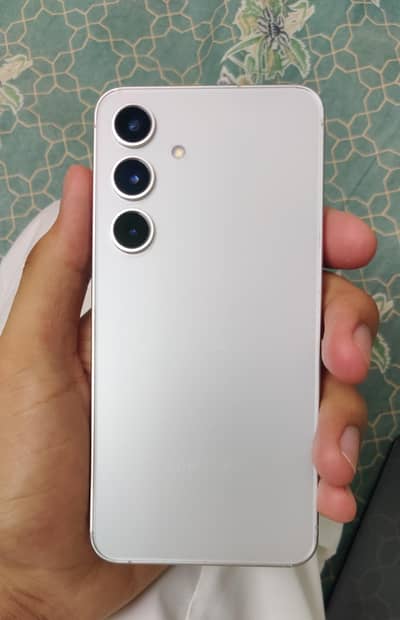 Samsung Mobile S24