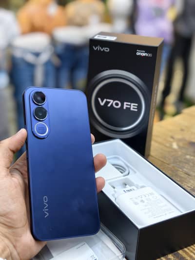 Vivo V70 fe 12/256gb only box open 2 days ago