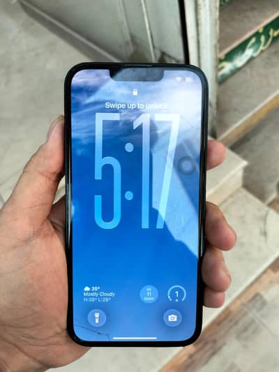 Apple iPhone 13