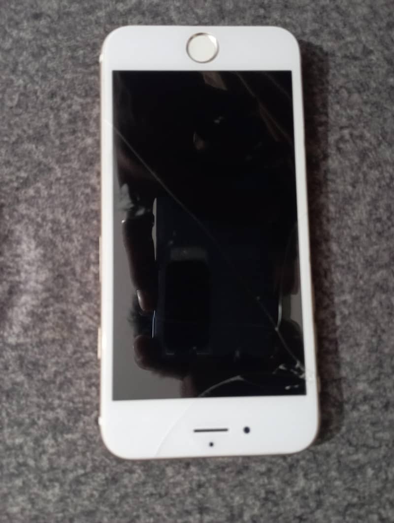 Apple iPhone 7 0