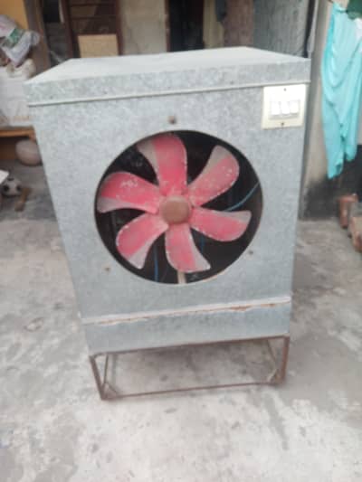 working cooler with stand exxept pump