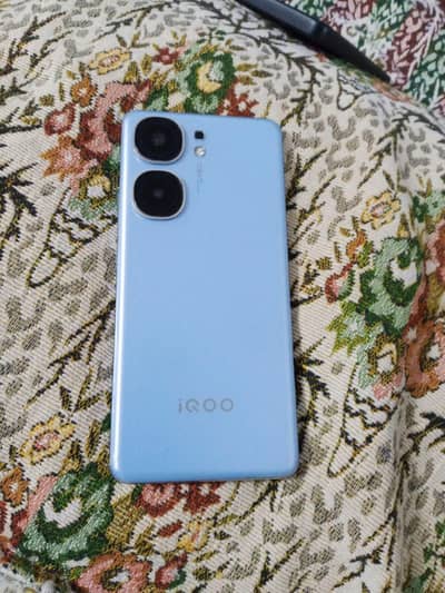 Vivo iQOO Neo9