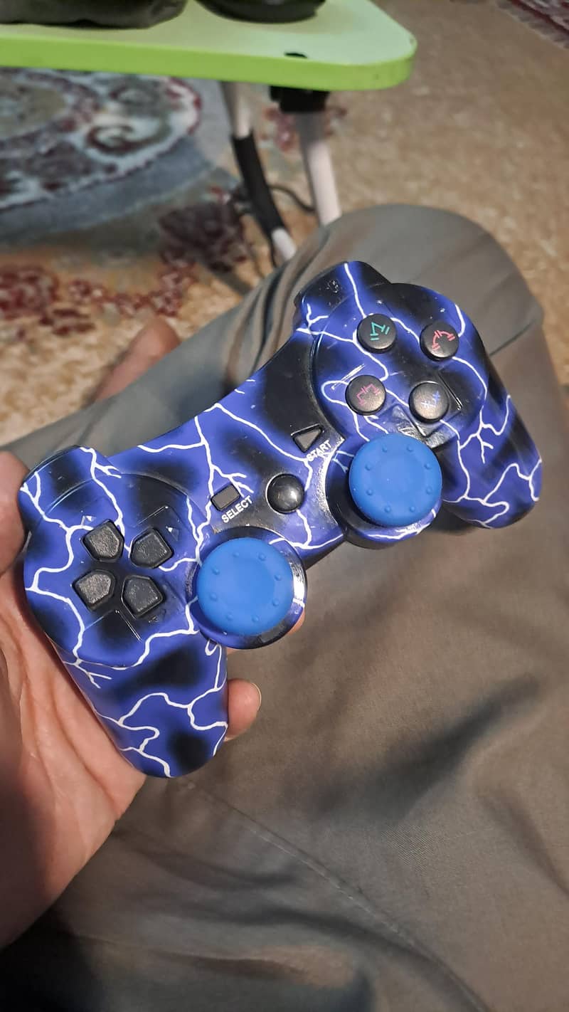 2 ps3 wireless controllers 3