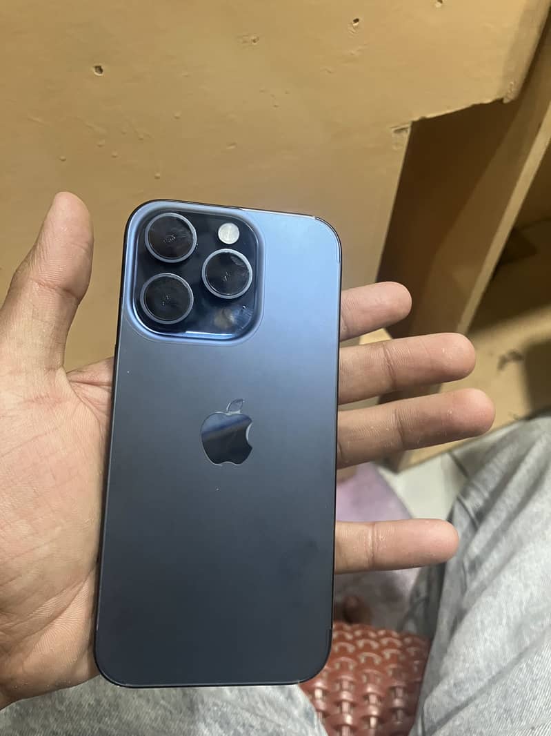 Iphone 15 pro 4