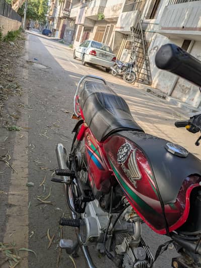 Honda CD 70 2016
