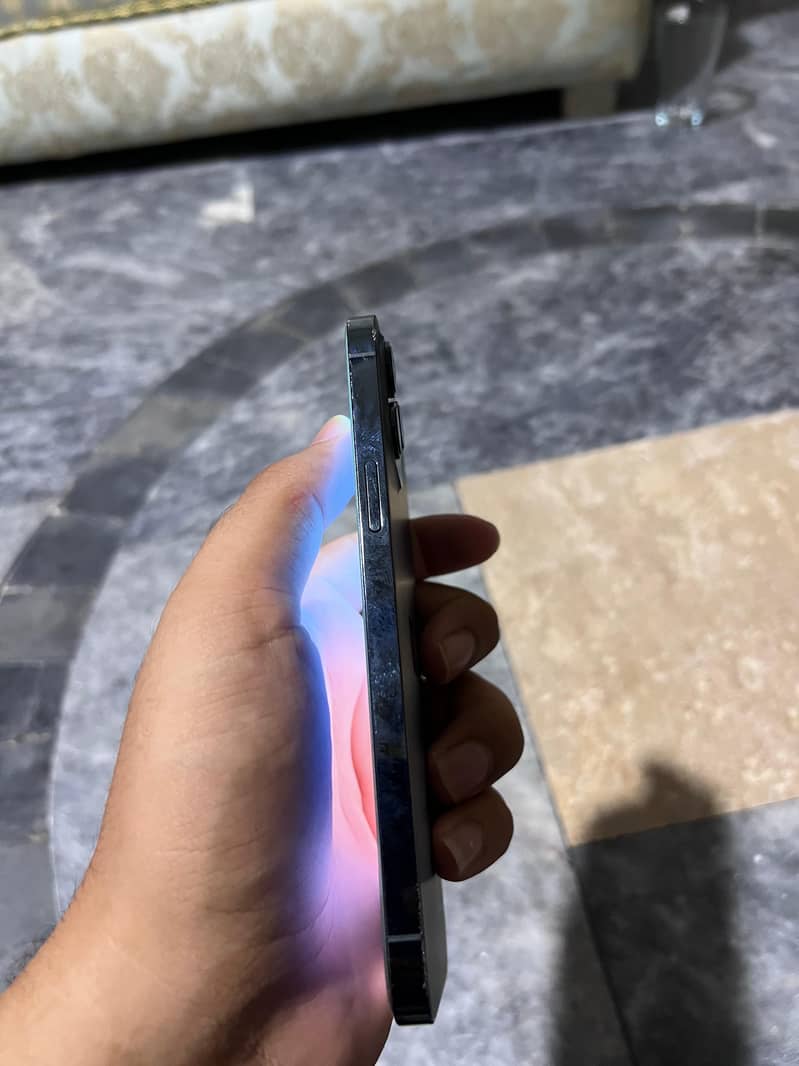 IPhone 12 Pro Max 5