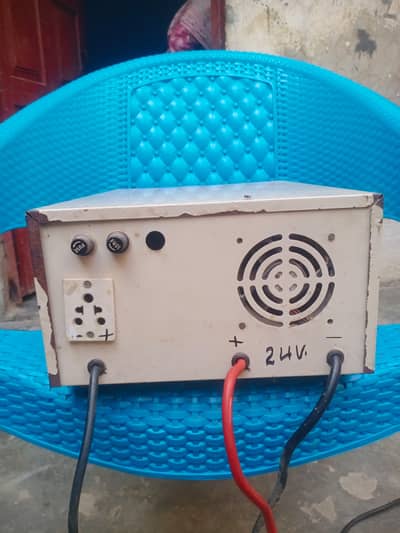 UPS  MICRO-TUCH 1000 WATTS LOCAL (DESI) USED