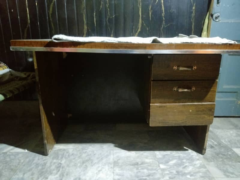 computer table 2
