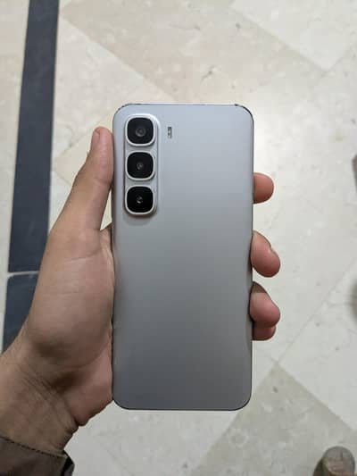Infinix hot 60 pro plus 13/256