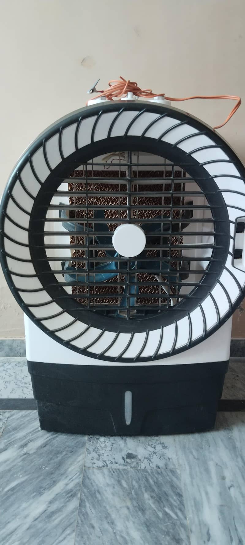 Dc Cooler. 4