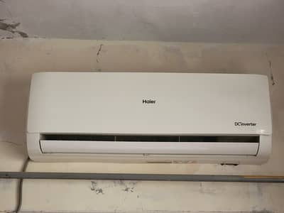 Haier 1.5 Ton DC Inverter Heat & Cool AC (HSU-18HRP Series)