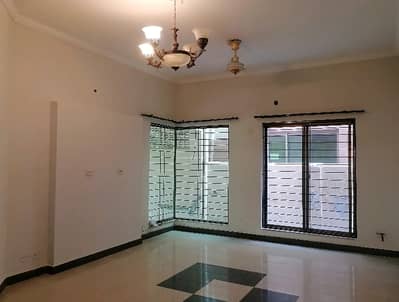 10 Marla 4 Bad House For Sale